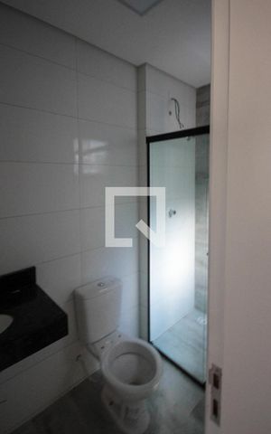 Apartamento para alugar com 38m², 1 quarto e sem vaga Apartamento para alugar com 38m², 1 quarto e sem vagaBanheiro