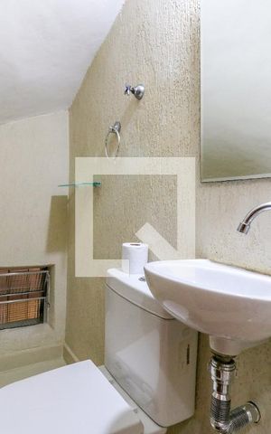 Casa para alugar com 225m², 2 quartos e 1 vaga Casa para alugar com 225m², 2 quartos e 1 vagaLavabo
