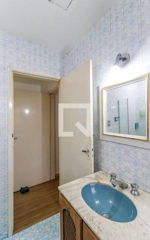 Casa para alugar com 225m², 2 quartos e 1 vaga Casa para alugar com 225m², 2 quartos e 1 vagaBanheiro