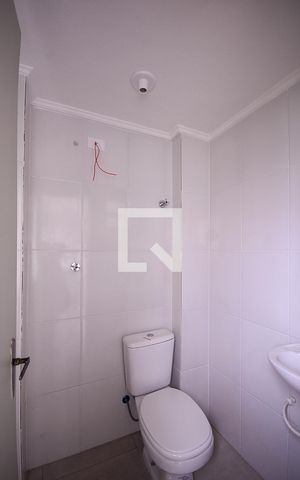 Apartamento à venda com 75m², 2 quartos e 1 vaga Apartamento à venda com 75m², 2 quartos e 1 vagaÁrea de Serviço - Banheiro