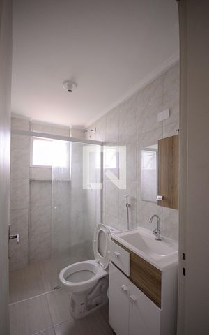 Apartamento à venda com 75m², 2 quartos e 1 vaga Apartamento à venda com 75m², 2 quartos e 1 vagaBanheiro