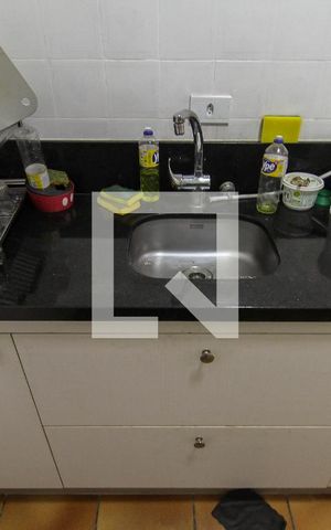 Casa à venda com 360m², 2 quartos e 1 vaga Casa à venda com 360m², 2 quartos e 1 vagaCozinha