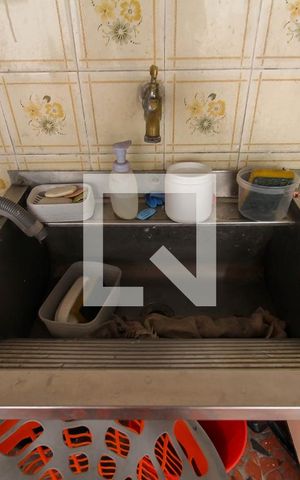 Casa à venda com 360m², 2 quartos e 1 vaga Casa à venda com 360m², 2 quartos e 1 vagaÁrea de Serviço