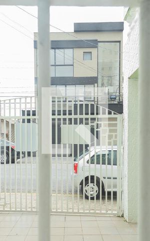 Casa à venda com 256m², 2 quartos e 2 vagas Casa à venda com 256m², 2 quartos e 2 vagasVista - Sala