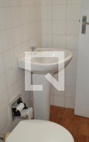 Casa à venda com 120m², 3 quartos e sem vagaBanheiro de serviço