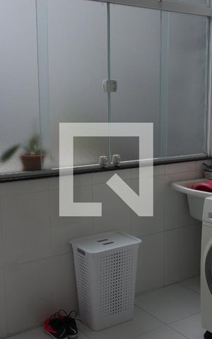 Casa à venda com 286m², 4 quartos e 4 vagasLavanderia