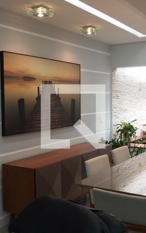 Casa à venda com 286m², 4 quartos e 4 vagasSala