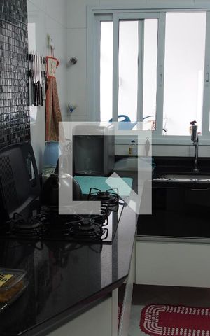 Casa à venda com 286m², 4 quartos e 4 vagasCozinha