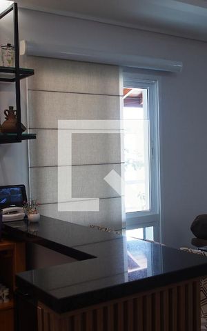 Casa à venda com 286m², 4 quartos e 4 vagasSala