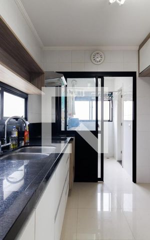 Apartamento à venda com 125m², 3 quartos e 3 vagas Apartamento à venda com 125m², 3 quartos e 3 vagasCozinha