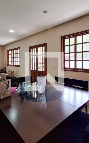 Casa para alugar com 350m², 5 quartos e 4 vagasSala 1
