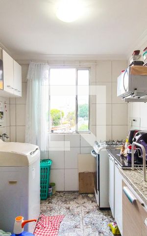 Apartamento à venda com 44m², 2 quartos e 1 vaga Apartamento à venda com 44m², 2 quartos e 1 vagaCozinha e Área de Serviço
