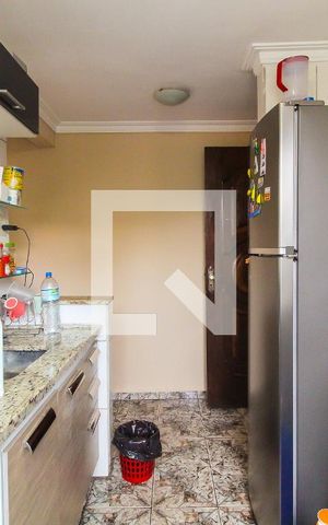 Apartamento à venda com 44m², 2 quartos e 1 vaga Apartamento à venda com 44m², 2 quartos e 1 vagaCozinha e Área de Serviço