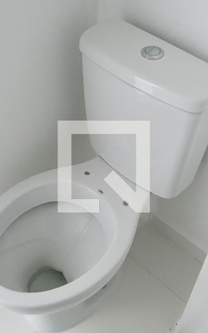 Studio para alugar com 17m², 1 quarto e sem vaga Studio para alugar com 17m², 1 quarto e sem vagaBanheiro