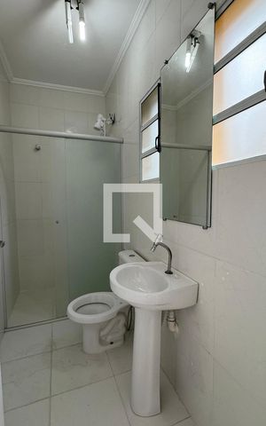 Casa de condomínio à venda com 110m², 2 quartos e 2 vagasBanheiro