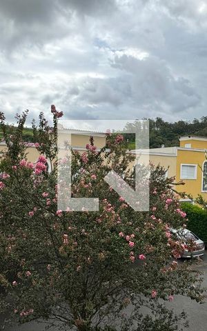 Casa de condomínio à venda com 110m², 2 quartos e 2 vagasVista do Quarto 2