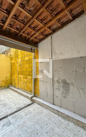Casa de condomínio à venda com 110m², 2 quartos e 2 vagasÁrea de Serviço
