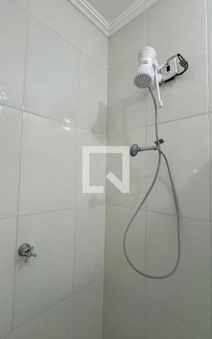 Casa de condomínio à venda com 110m², 2 quartos e 2 vagasBanheiro