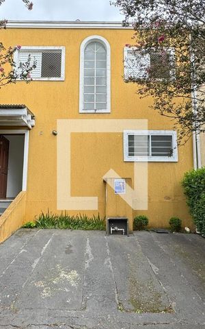 Casa de condomínio à venda com 110m², 2 quartos e 2 vagasFachada