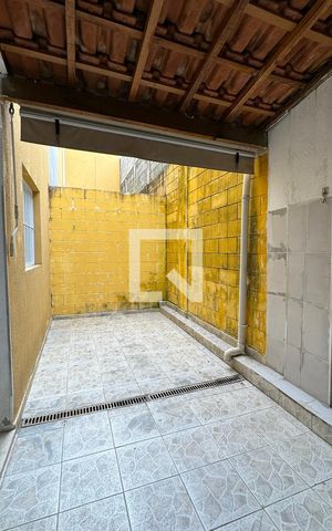 Casa de condomínio à venda com 110m², 2 quartos e 2 vagasÁrea de Serviço