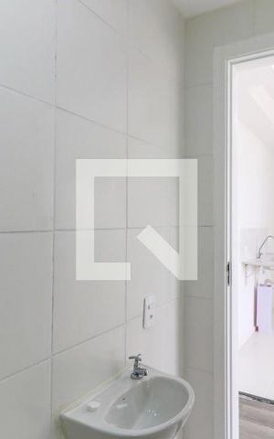 Apartamento para alugar com 35m², 2 quartos e sem vaga Apartamento para alugar com 35m², 2 quartos e sem vagaBanheiro
