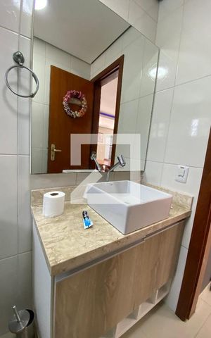 Casa à venda com 400m², 3 quartos e 2 vagas Casa à venda com 400m², 3 quartos e 2 vagasBanheiro Social