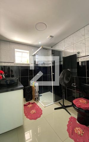 Casa à venda com 400m², 3 quartos e 2 vagas Casa à venda com 400m², 3 quartos e 2 vagasBanheiro Quarto