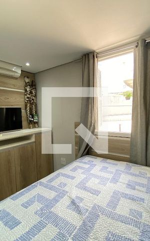Casa à venda com 400m², 3 quartos e 2 vagas Casa à venda com 400m², 3 quartos e 2 vagasQuarto