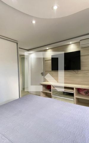 Casa à venda com 400m², 3 quartos e 2 vagas Casa à venda com 400m², 3 quartos e 2 vagasQuarto