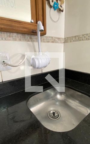 Casa à venda com 400m², 3 quartos e 2 vagas Casa à venda com 400m², 3 quartos e 2 vagasBanheiro Social