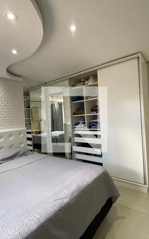 Casa à venda com 400m², 3 quartos e 2 vagas Casa à venda com 400m², 3 quartos e 2 vagasQuarto