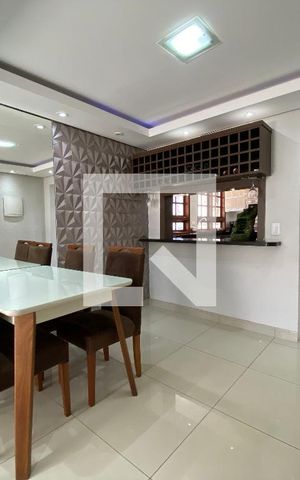 Casa à venda com 400m², 3 quartos e 2 vagas Casa à venda com 400m², 3 quartos e 2 vagasSala