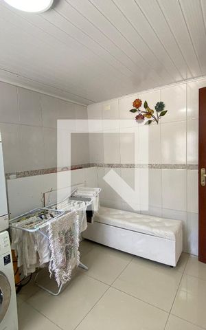 Casa à venda com 400m², 3 quartos e 2 vagas Casa à venda com 400m², 3 quartos e 2 vagasLavanderia