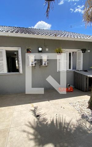 Casa à venda com 400m², 3 quartos e 2 vagas Casa à venda com 400m², 3 quartos e 2 vagasÁrea comum