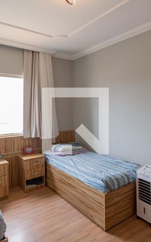 Casa à venda com 258m², 3 quartos e 3 vagas Casa à venda com 258m², 3 quartos e 3 vagasQuarto 1