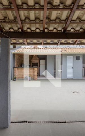 Casa à venda com 258m², 3 quartos e 3 vagas Casa à venda com 258m², 3 quartos e 3 vagasQuintal