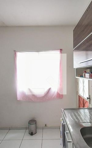 Casa à venda com 150m², 4 quartos e 2 vagas Casa à venda com 150m², 4 quartos e 2 vagasCasa 2 - Cozinha
