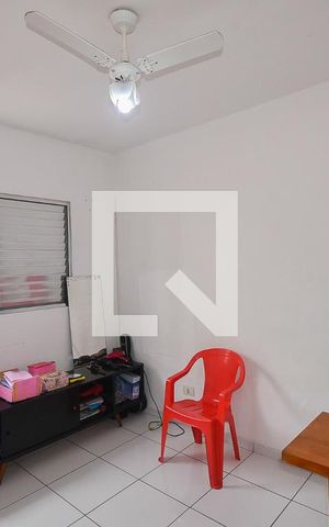 Casa à venda com 150m², 4 quartos e 2 vagas Casa à venda com 150m², 4 quartos e 2 vagasCasa 2 - Quarto 2