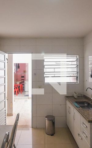 Casa à venda com 150m², 4 quartos e 2 vagas Casa à venda com 150m², 4 quartos e 2 vagasCozinha 1
