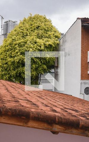 Casa à venda com 150m², 4 quartos e 2 vagas Casa à venda com 150m², 4 quartos e 2 vagasCasa 2 - Quarto 1