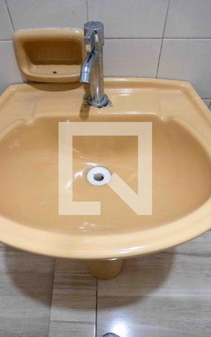 Casa à venda com 269m², 5 quartos e 2 vagasBanheiro Casa 2