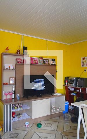 Casa para alugar com 60m², 2 quartos e 1 vaga Casa para alugar com 60m², 2 quartos e 1 vagaSala