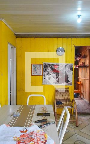 Casa para alugar com 60m², 2 quartos e 1 vaga Casa para alugar com 60m², 2 quartos e 1 vagaSala
