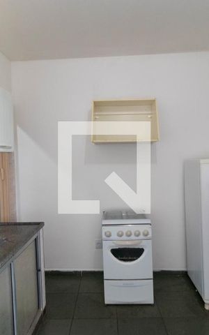 Studio para alugar com 30m², 1 quarto e sem vaga Studio para alugar com 30m², 1 quarto e sem vagaKitnet