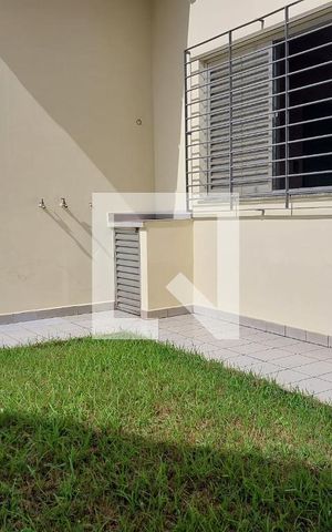 Casa à venda com 200m², 3 quartos e 4 vagas Casa à venda com 200m², 3 quartos e 4 vagasQuintal