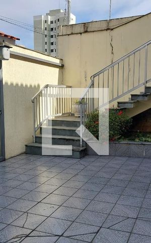 Casa à venda com 200m², 3 quartos e 4 vagas Casa à venda com 200m², 3 quartos e 4 vagasGaragem