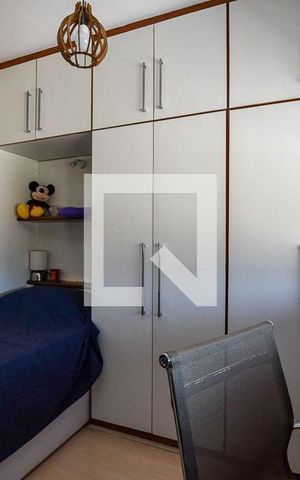 Apartamento à venda com 180m², 3 quartos e 2 vagas Apartamento à venda com 180m², 3 quartos e 2 vagasQuarto 1