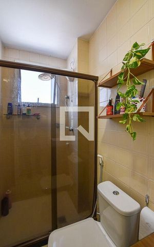 Apartamento à venda com 180m², 3 quartos e 2 vagas Apartamento à venda com 180m², 3 quartos e 2 vagasBanheiro Social