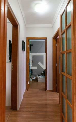 Casa à venda com 250m², 3 quartos e 3 vagas Casa à venda com 250m², 3 quartos e 3 vagasSala