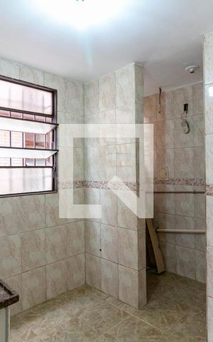Apartamento à venda com 60m², 2 quartos e 1 vaga Apartamento à venda com 60m², 2 quartos e 1 vagaCozinha e Área de Serviço